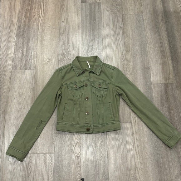 SOLD- Free People Distressed Denim Jacket Green Army Women’s  XS 0 Pretty Little - Picture 9 of 16